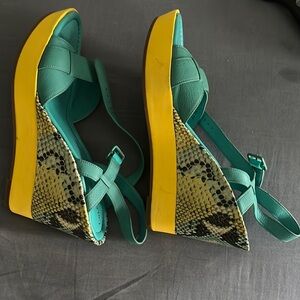 Cole Haan size 9 wedge Blue-Green Strappy Sandals cushioned cute Euc